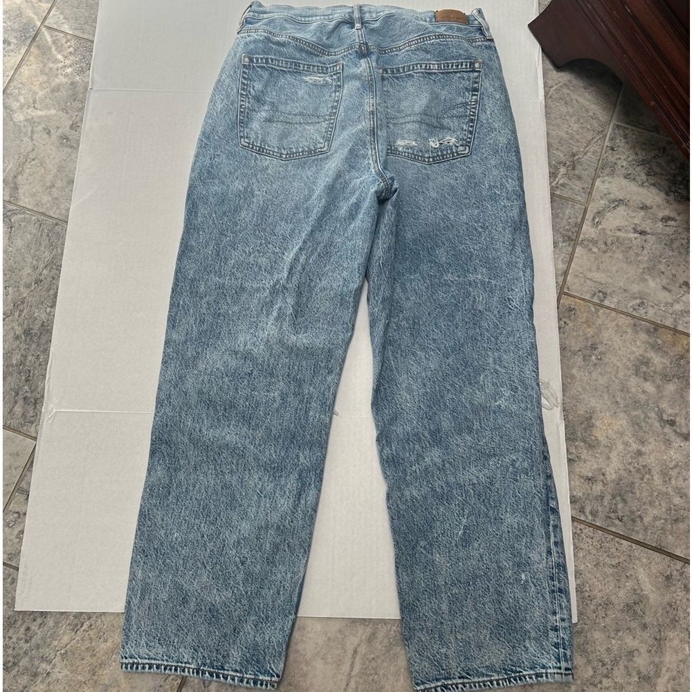 American Eagle Highest Rise 90s Boyfriend Light Wash Patch Distressed Jeans 12 - Picture 5 of 5